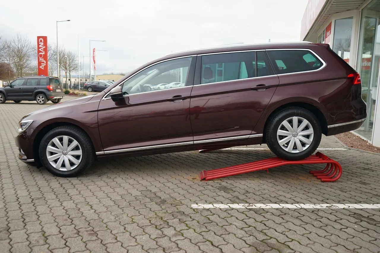 Volkswagen Passat Variant 2.0 TDI Highline...  Image 3